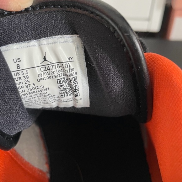 Air Jordan 1 Low Multi-Color - Picture 5 of 6